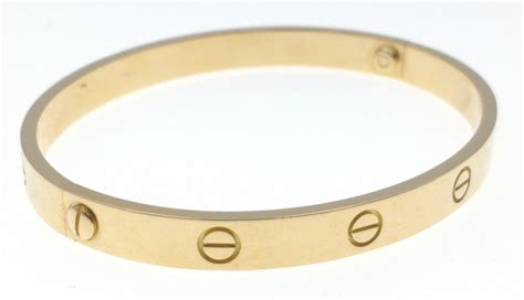 cartier bracelet shape